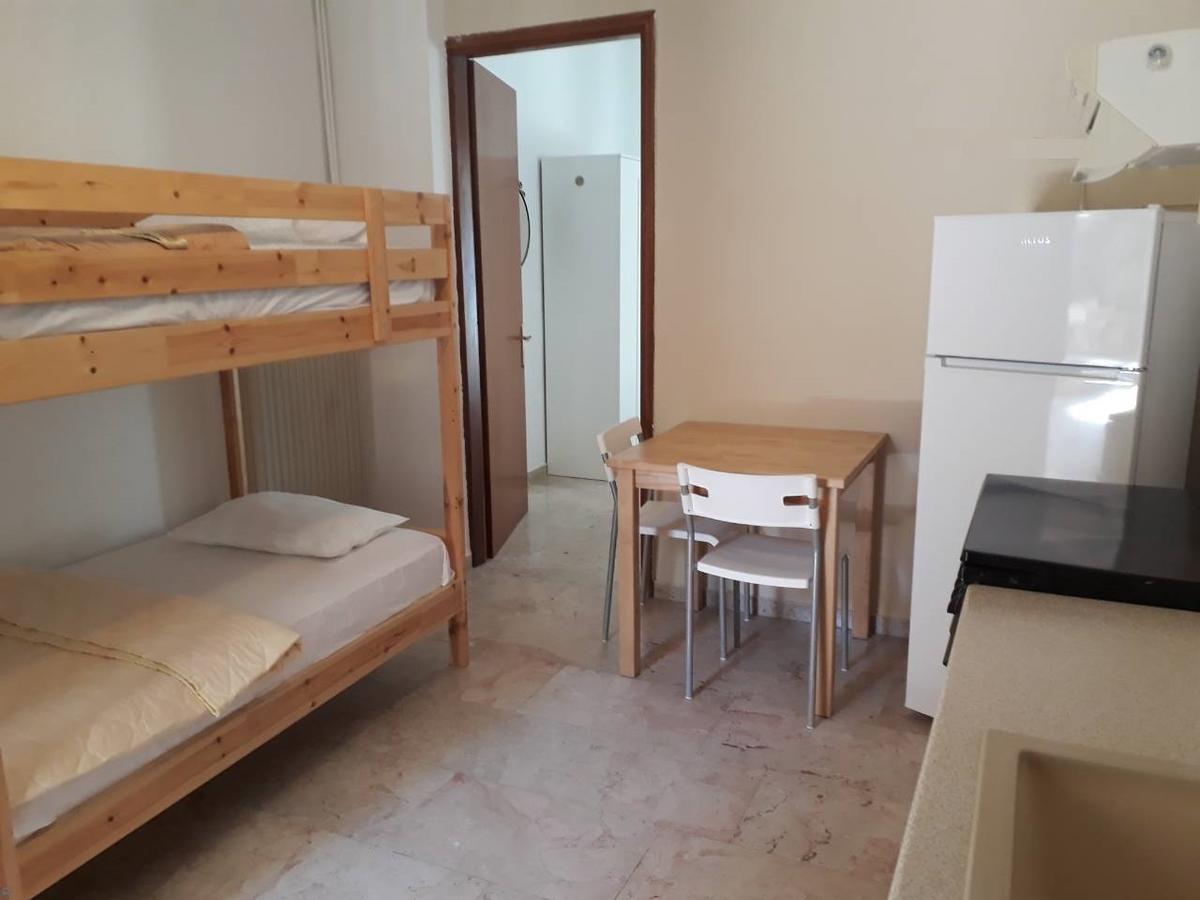 Almirikia Apartments Mourteri Exteriör bild